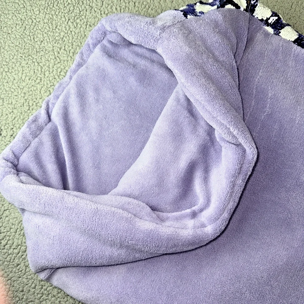 Cynthia Rowley Iridescent Silver Purple Sequin Mermaid Tail Blanket 52